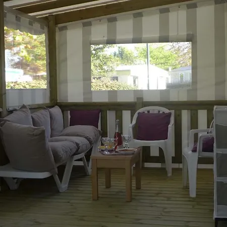 Gh La Reserve אתר קמפינג