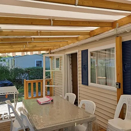 אתר קמפינג Gh La Reserve 4*