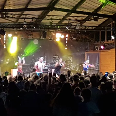 Gh La Reserve Κάμπινγκ 4*